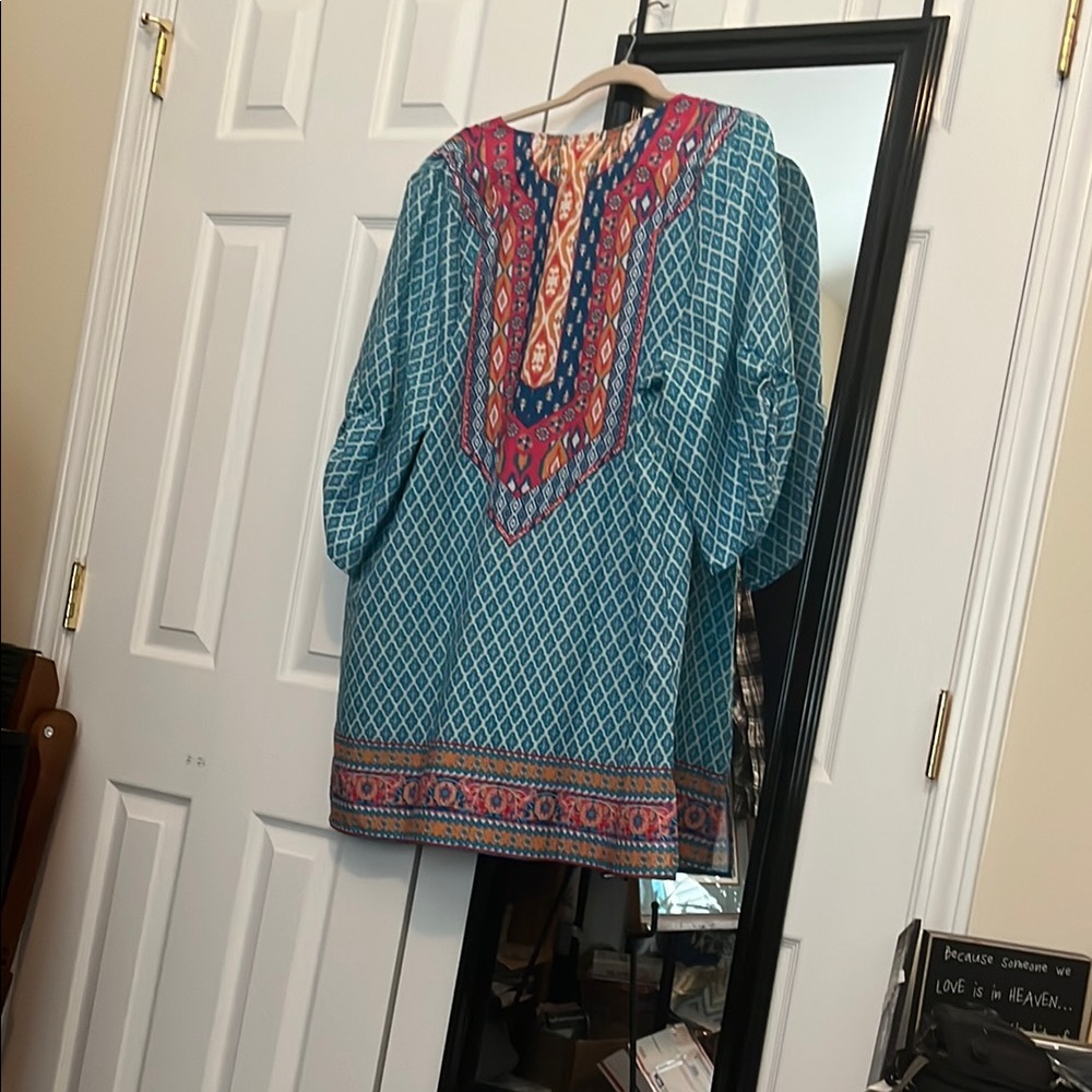 Teal and Red Patterned Tunic - Picture 2 of 8